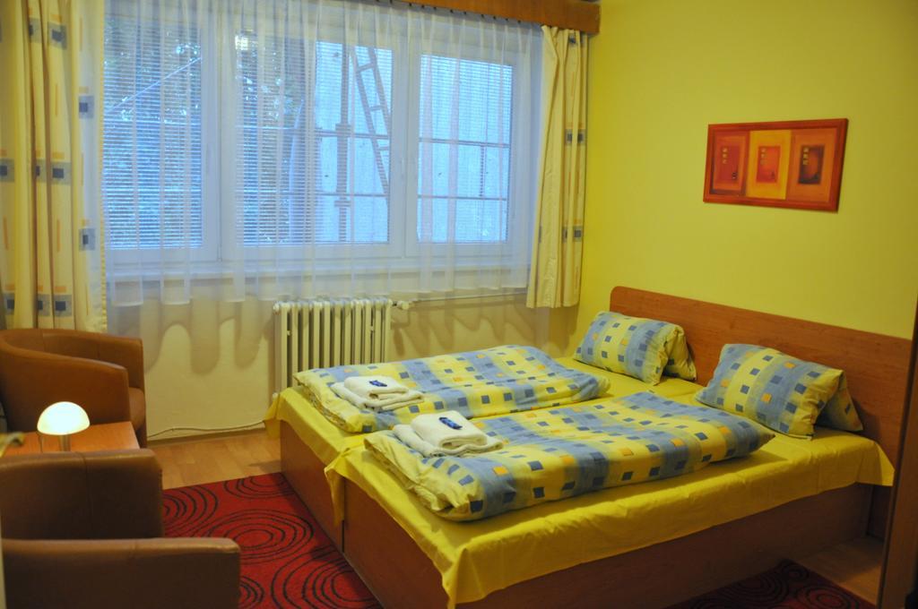 Hotel Komarov Бърно Екстериор снимка