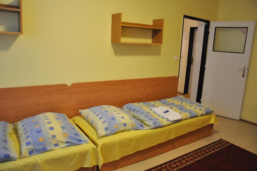 Hotel Komarov Бърно Екстериор снимка