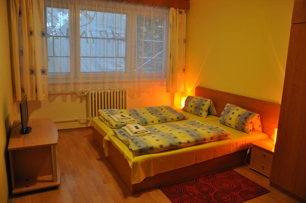 Hotel Komarov Бърно Екстериор снимка